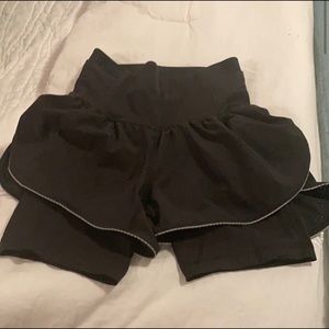 {Lululemon} shorts
